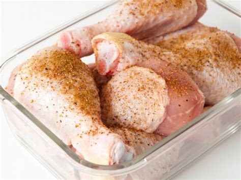 low-sodium-smoky-chicken-rub-recipe-cdkitchencom image