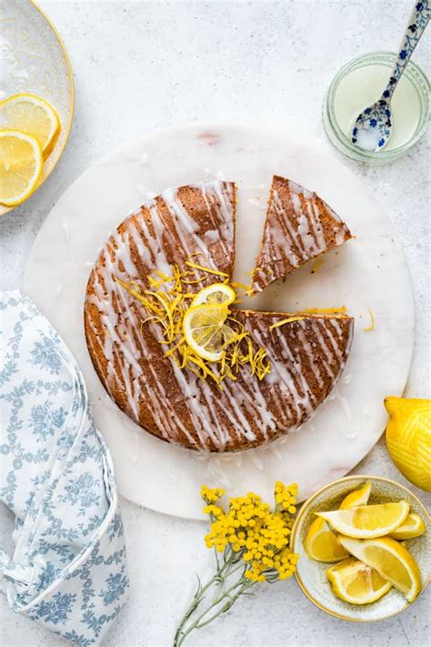 slimming-lemon-drizzle-cake-supergolden-bakes image