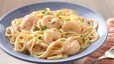 pasta-with-creamy-shrimp-sauce image