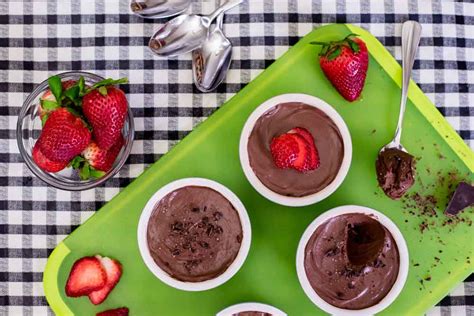 chocolate-coffee-pudding-rainbowl-foods image