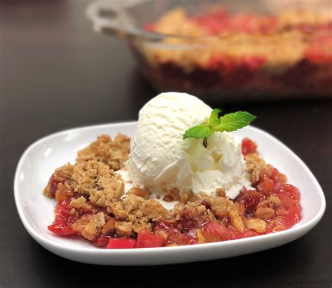 recipe-for-rhubarb-cherry-crunch-almanaccom image