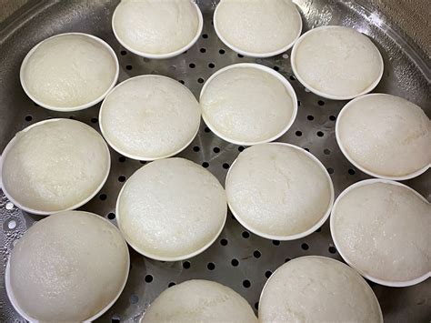 putong-puti-o-pula-steamed-rice-cakes-tita-meg image