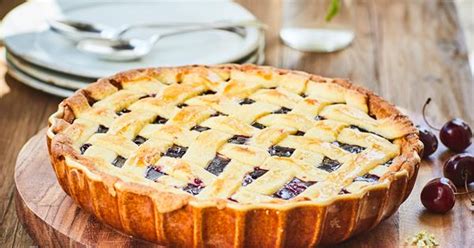 cherry-and-raspberry-pie-with-sweet-short-pastry-food image