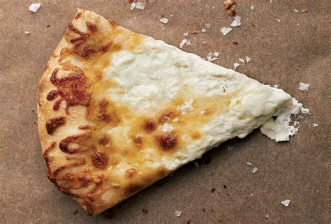 white-pizza-leites-culinaria image