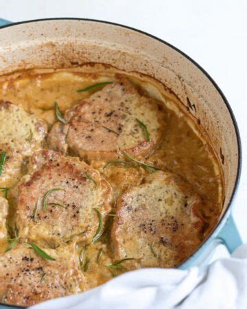 easy-pork-chops-with-gravy-in-oven-cook-like image