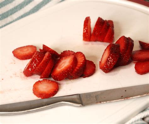 air-fryer-dehydrated-strawberries-fork-to-spoon image
