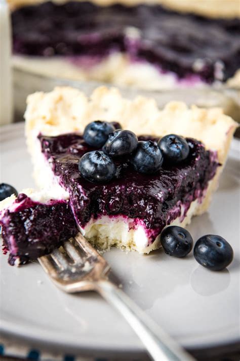 cream-cheese-blueberry-pie-no-bake-flour-on-my-fingers image
