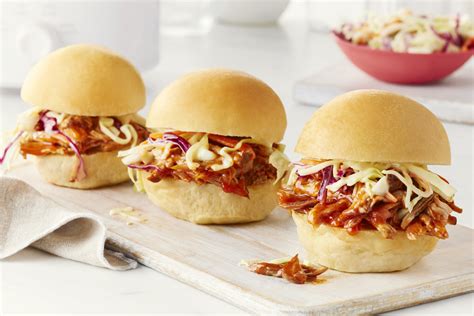 slow-cooker-pulled-pork-recipe-cook-with image