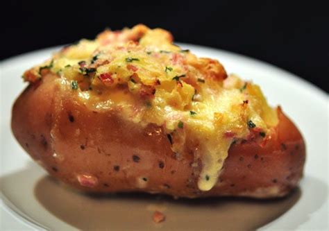 bacon-cheese-stuffed-potatoes-recipes-eatwell101 image