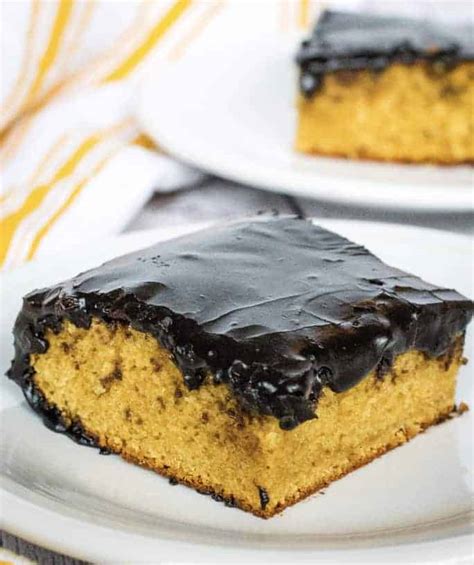 old-fashioned-peanut-butter-cake-with-dark-chocolate image