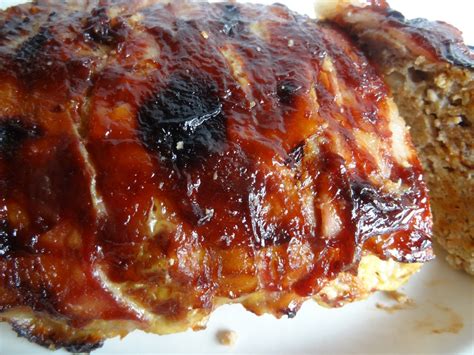 bacon-wrapped-meatloaf-with-barbeque-sauce-tia image