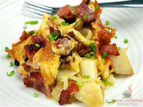 slow-cooker-cheesy-potatoes-with-crispy-bacon image
