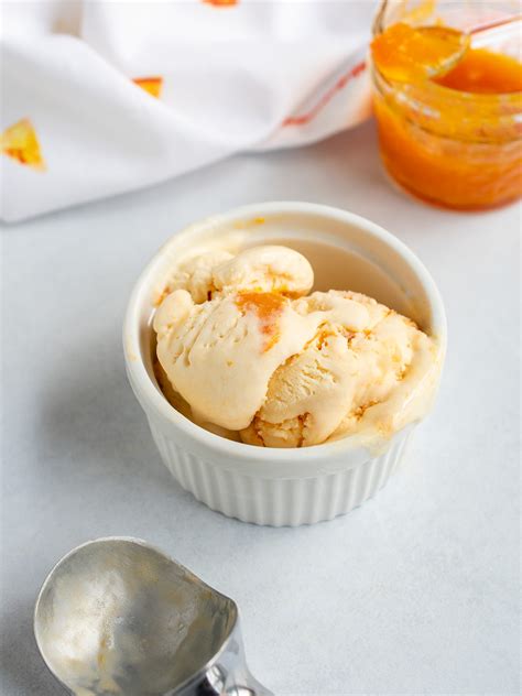 apricot-ice-cream-no-churn-omg-yummy image