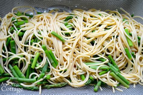 asian-asparagus-noodle-salad-easy-15-minute-recipe-an image