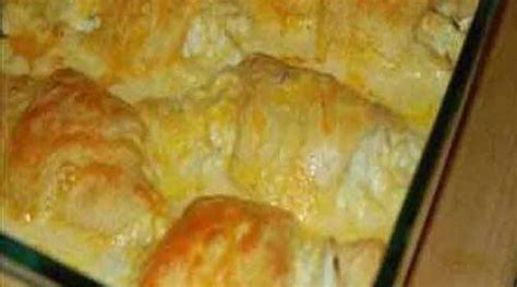 chicken-crescent-roll-casserole-recipe-flavorite image