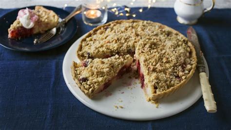 winter-crumble-tart-recipe-bbc-food image