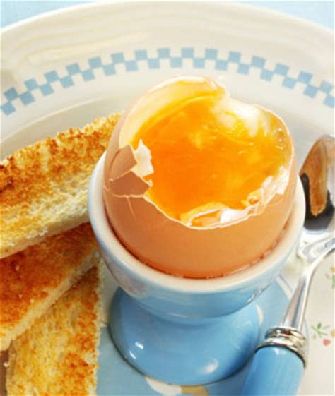 20-quick-and-easy-recipes-with-eggs-shape image