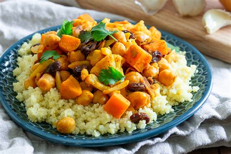 moroccan-vegetable-tagine-with-chickpeas-french image