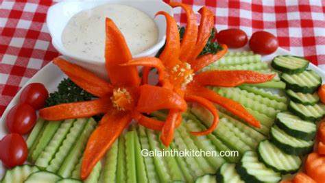 7-easy-flower-from-pepper-garnish-ideas-gala-in-the image