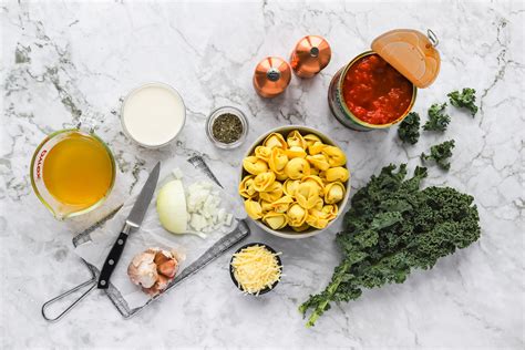 one-pot-creamy-tomato-tortellini-soup-italiancentreca image