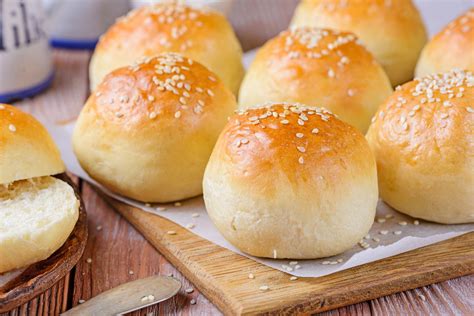homemade-slider-buns-recipe-the-spruce-eats image