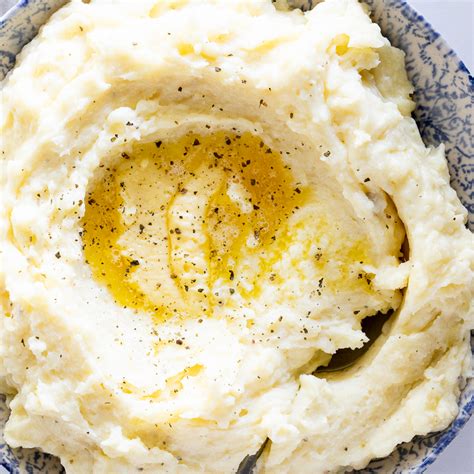 parmesan-garlic-mashed-potatoes-simply-delicious image