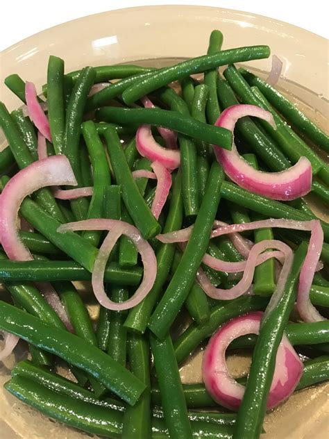 green-bean-salad-with-pickled-red-onions-marilyn image