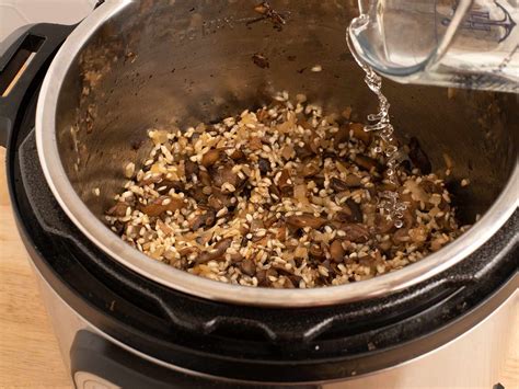 pressure-cooker-mushroom-risotto-recipe-serious-eats image