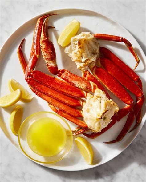 how-to-cook-crab-legs-boiled-steamed-and-broiled image
