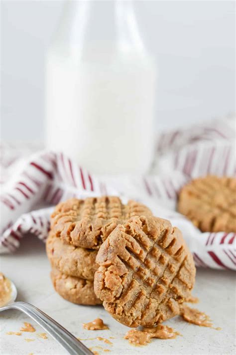 easy-keto-peanut-butter-cookie-recipe-everyday image