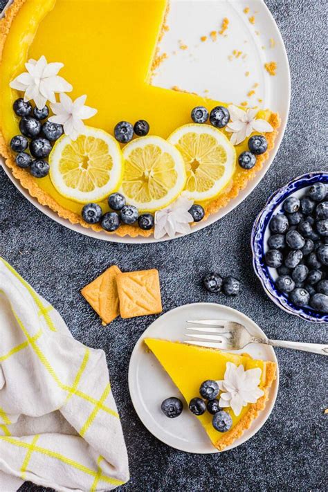 stunning-lemon-tart-the-most-beautiful-lemon-tart image