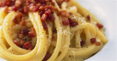 pasta-with-bacon-and-eggs-recipe-eat-smarter-usa image