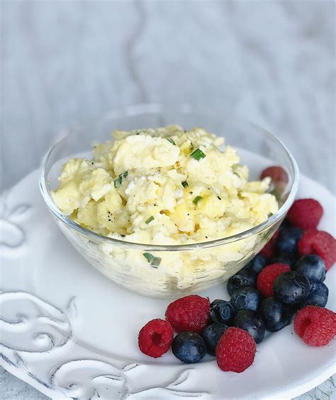 crme-frache-scrambled-eggs-culinary-butterfly image