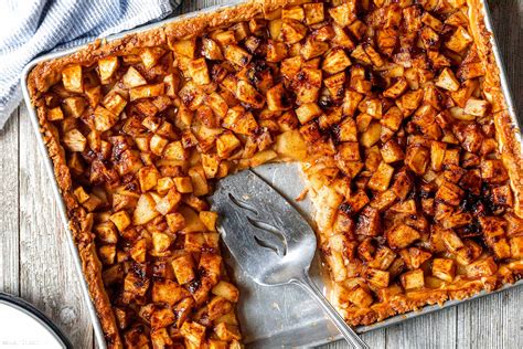 cinnamon-apple-tart-recipe-how-to-make-an-apple image