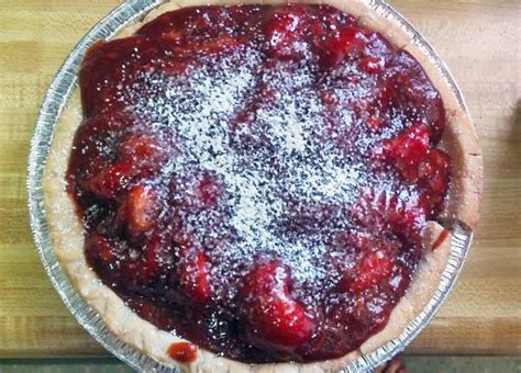gluten-free-vegan-recipes-fresh-strawberry-pie image
