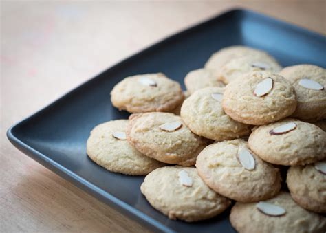 recipe-for-greek-style-almond-cookies image