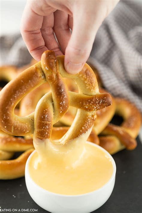 cheese-sauce-for-pretzels-easy-pretzel-cheese-dip image