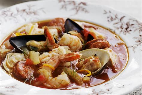 20-recipes-for-an-elegant-seafood-christmas-dinner image