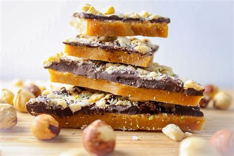 chocolate-toffee-with-hazelnuts-two-kooks image