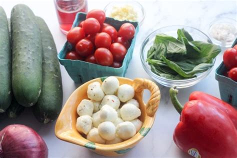 the-best-caprese-cucumber-salad-recipe-with-mozzarella image