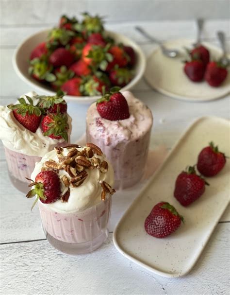 fresas-con-crema-recipe-desserts-food-diary-of-a image