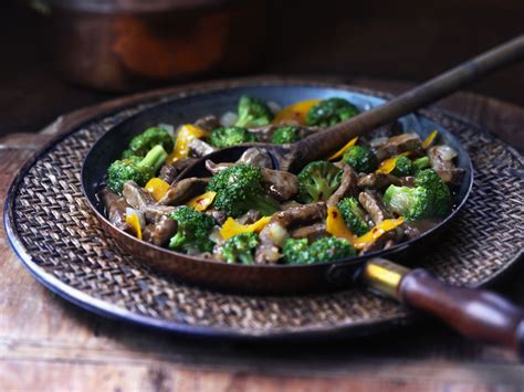 orange-beef-and-broccoli-recipe-cook-with image
