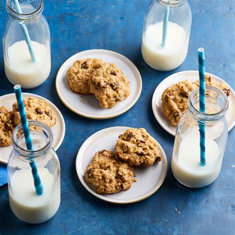 healthy-oatmeal-chocolate-chip-cookies-eatingwell image