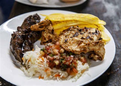 22-nicaraguan-foods-to-try-dishes-drinks-desserts-in image