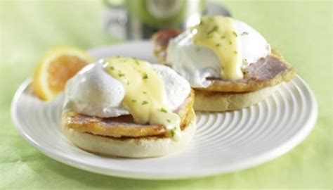 yogurt-hollandaise-recipe-get-cracking-eggsca image