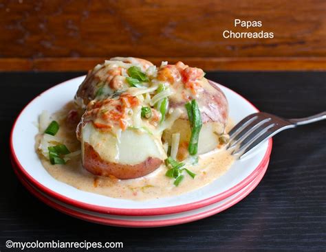 papas-chorreadas-potatoes-with-cream-and-cheese image