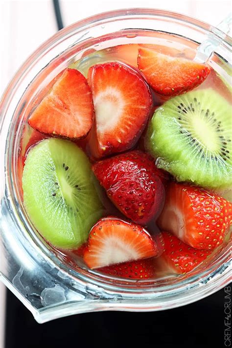 strawberry-kiwi-lemonade-creme-de-la-crumb image