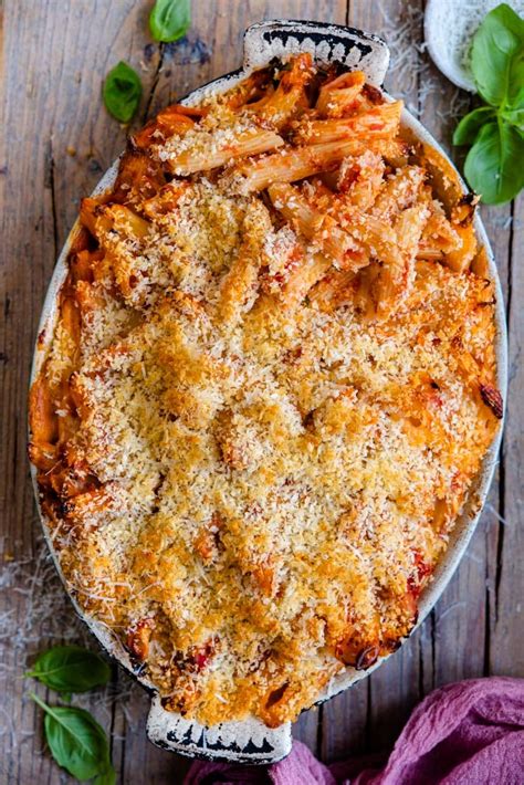 tomato-pasta-bake-pasta-al-forno image