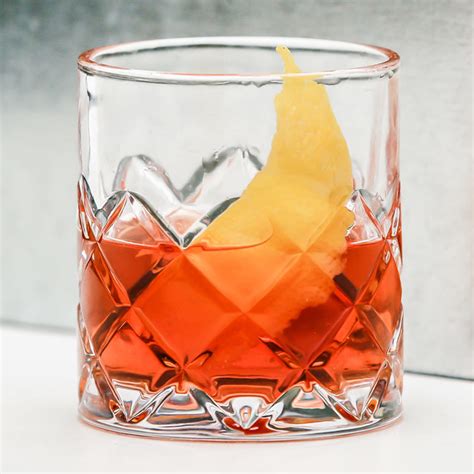 sazerac-cocktail-recipe-liquorcom image