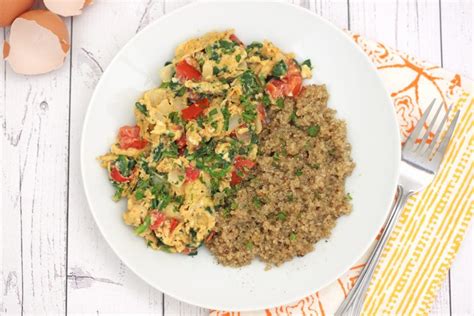veggie-quinoa-scramble-recipe-clean-eating-mag image